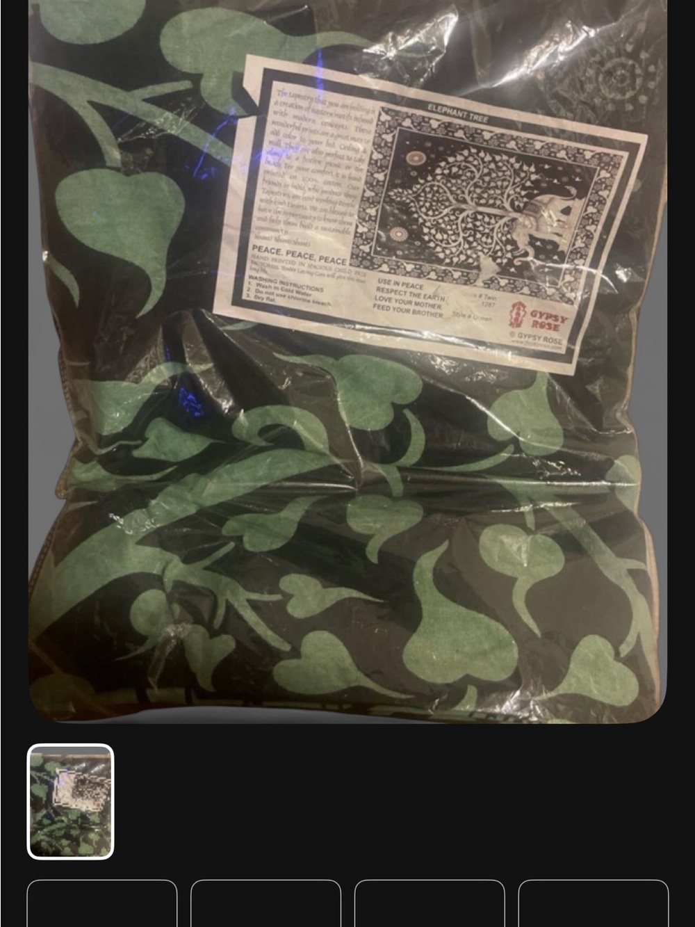 Green and Black Heart Vine Tapestry